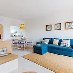 Clube ☀family Holidays With Pool View Apartmán